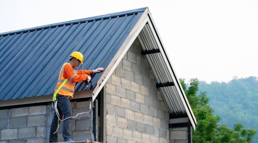 Expert Emergency Roof Repairs services in Beaver Falls, PA